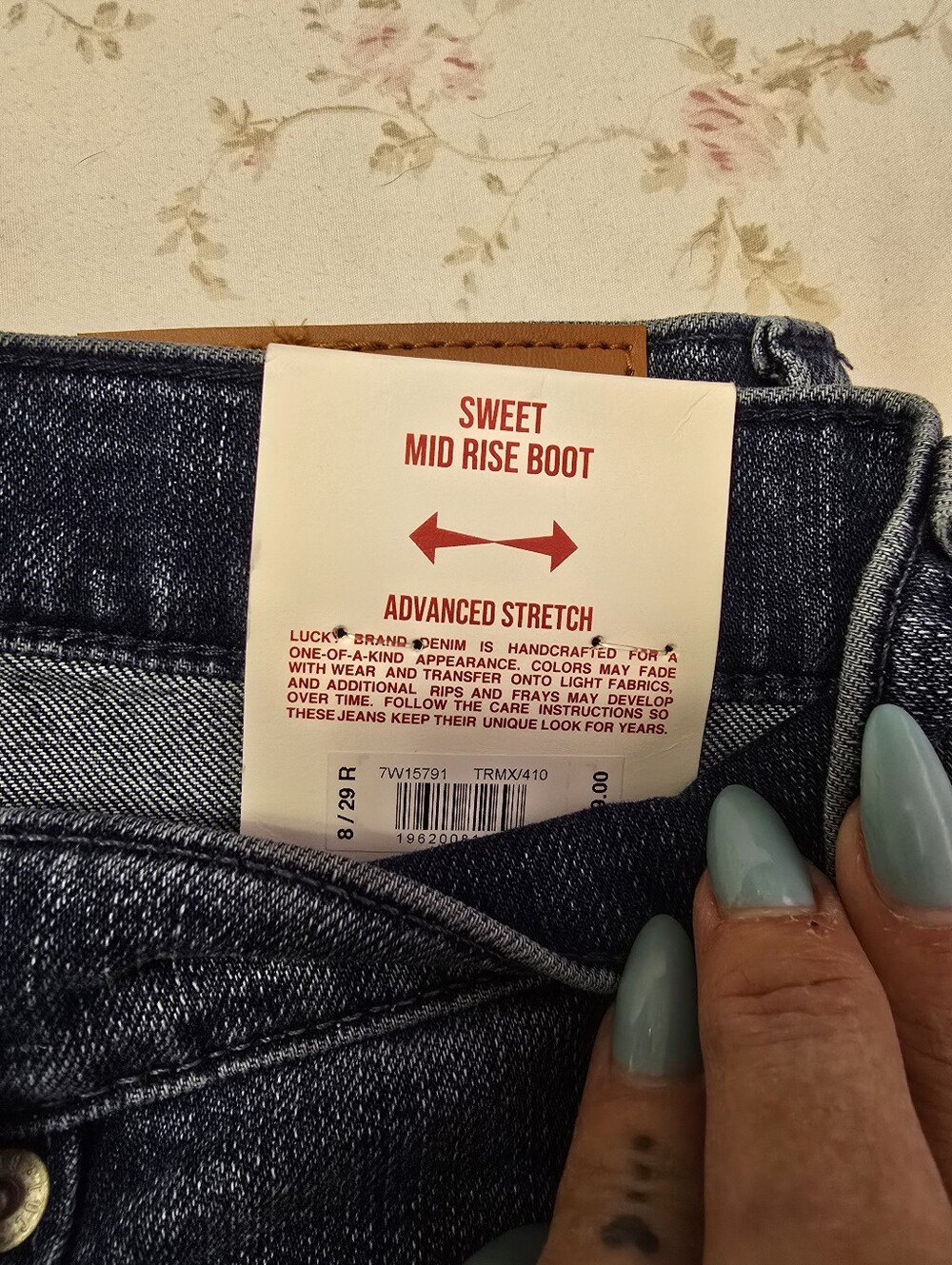 Lucky Brand Sweet Mid Rise Boot Jeans - Picture 6 of 10